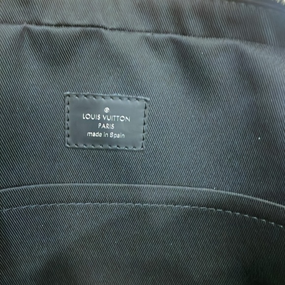 Louis Vuitton Damier Graphite crossbody - Picture 9 of 14